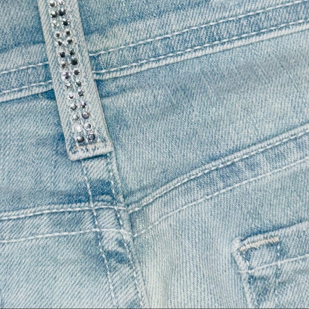 πBEBE USA *NWT*β Deadstock Vintage Y2K Light Wash Flare Jeans Retro Denim Sz 27 - Picture 10 of 14